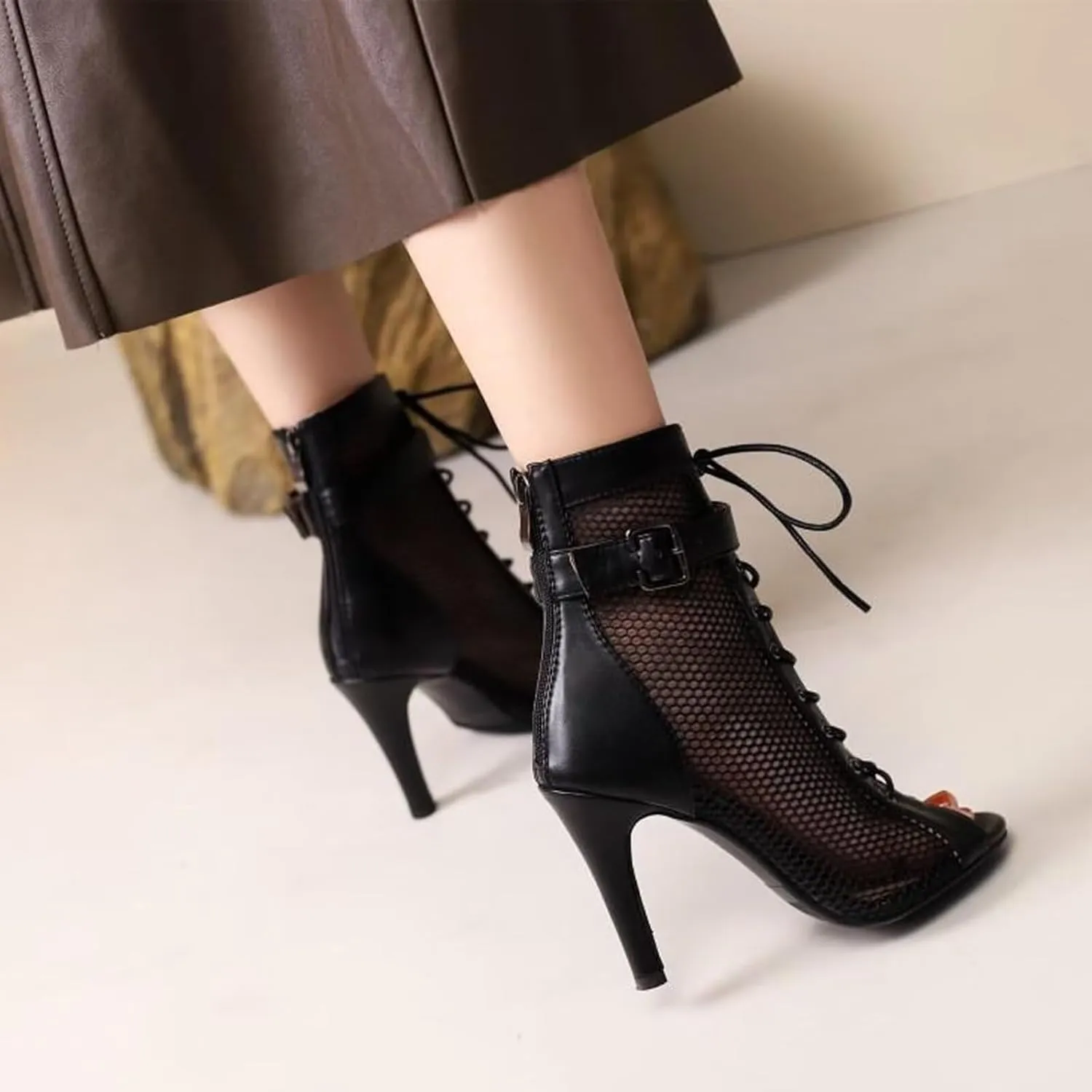 Agodor Women's Peep Toe Stiletto High Heels Lace Wedding Shoes Square Toe Ankle Strap Platform Sandals