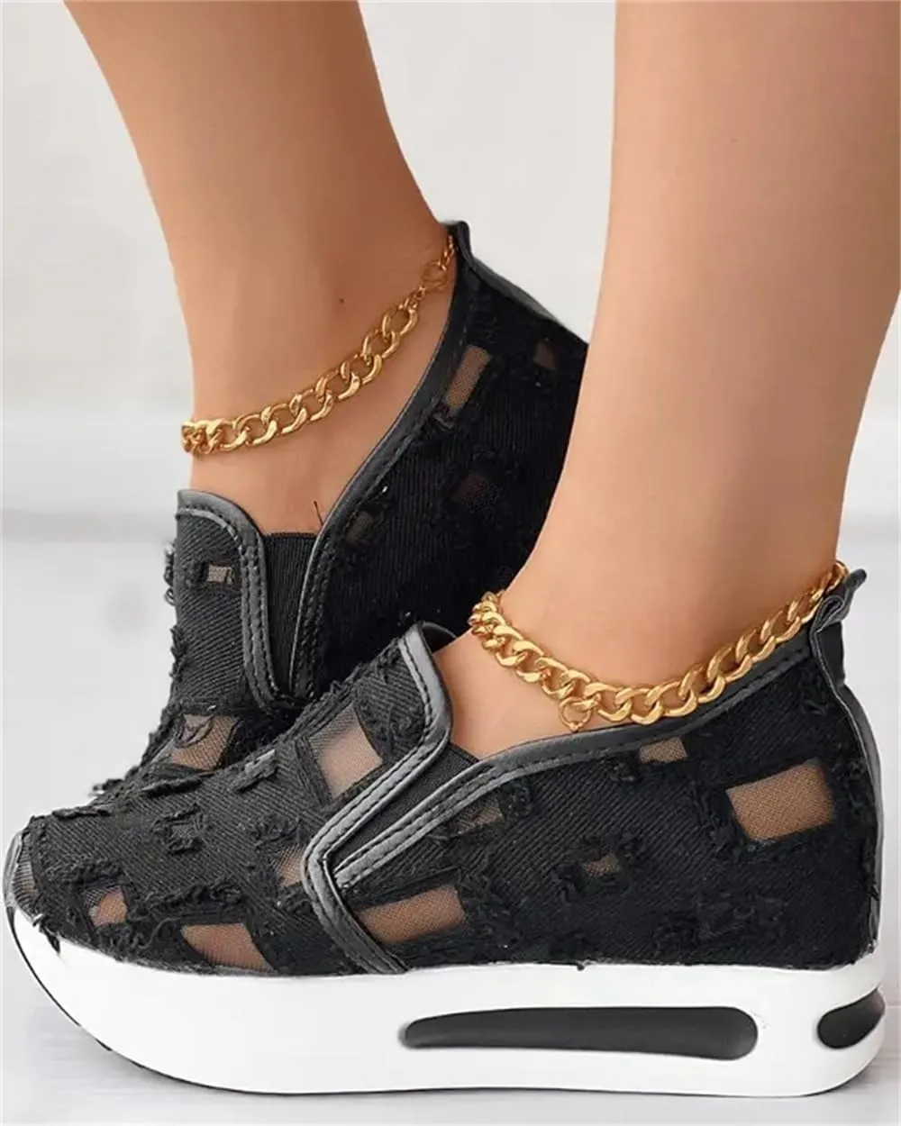 Sequins Lace-up Muffin Sneakers