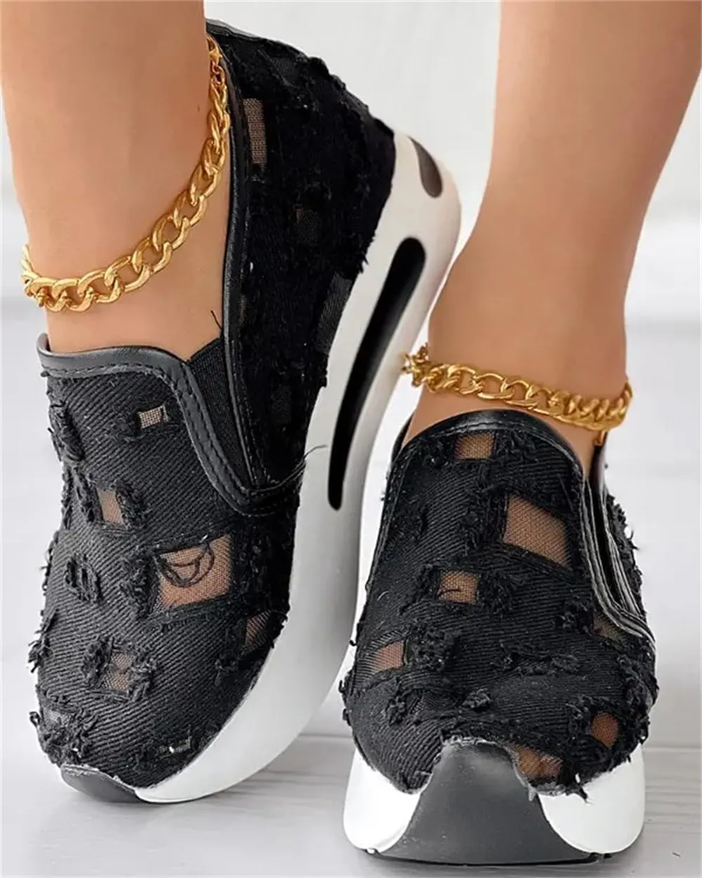 Sequins Lace-up Muffin Sneakers